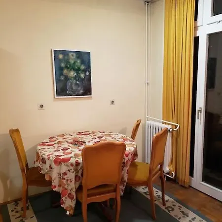 Idealna Lokacija. *